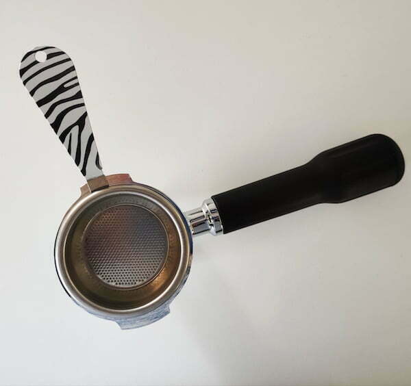 Filter basket remover tool