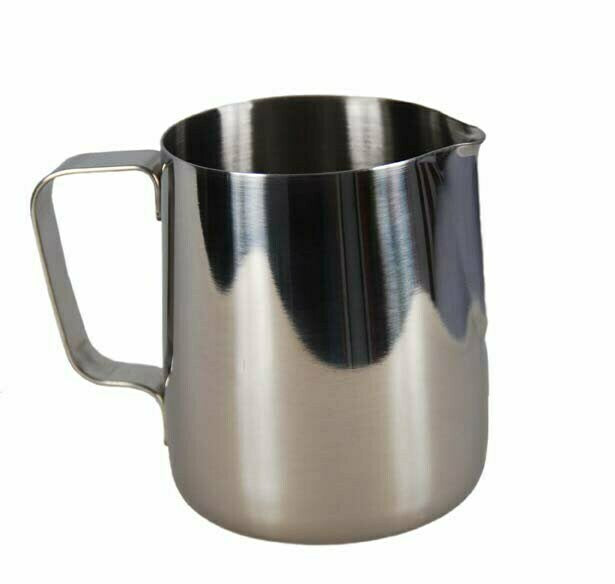 Milk frothing jug