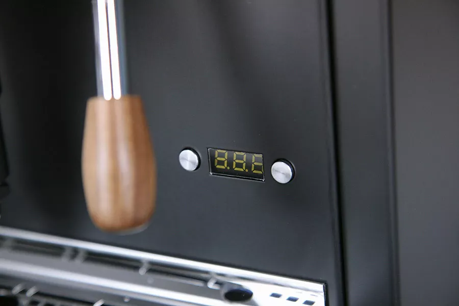 aquila e61 black edition quick mill landing soon