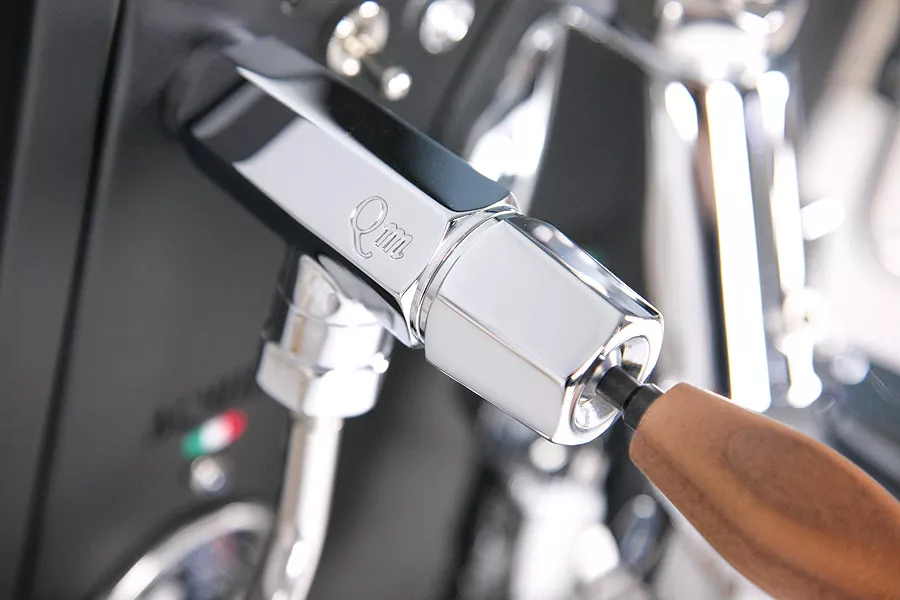 aquila e61 black edition quick mill landing soon