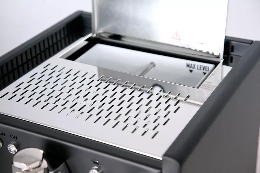 aquila e61 black edition quick mill landing soon