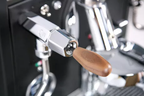 aquila e61 black edition quick mill landing soon